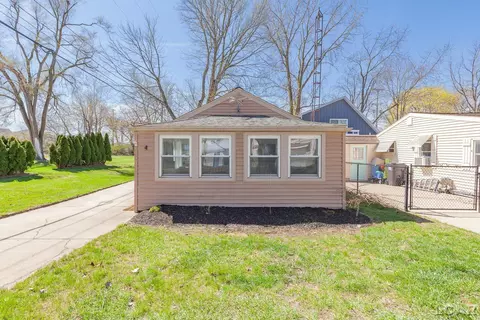 3145 Round Lk, Manitou Beach, MI 49253