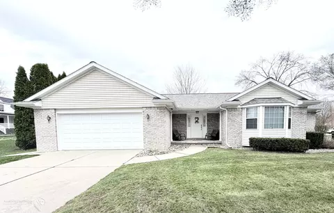 300 Carriage, Davison, MI 48423