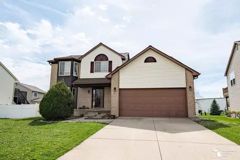203 Dundee Rdg, Dundee, MI 48131