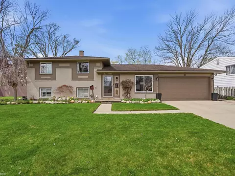 43461 Gainsley, Sterling Heights, MI 48313