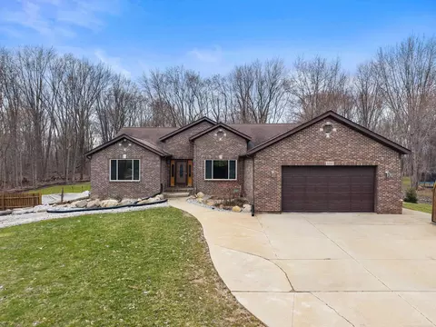 5650 Grace, Almont, MI 48003
