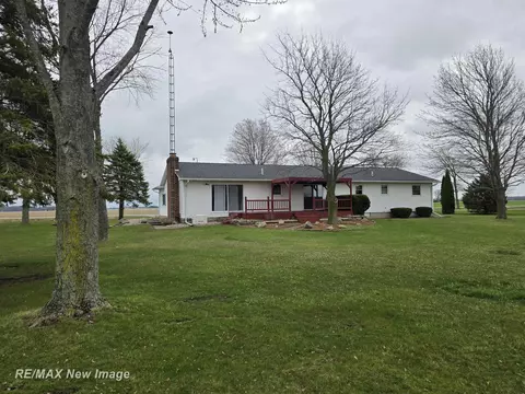 Exterior - 8781 N State, Chesaning, MI 48616 photo 4 of 13