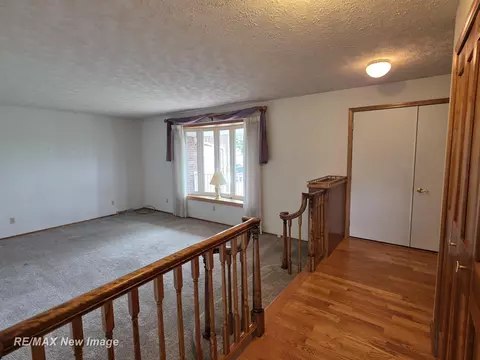 Living - 8781 N State, Chesaning, MI 48616 photo 1 of 6
