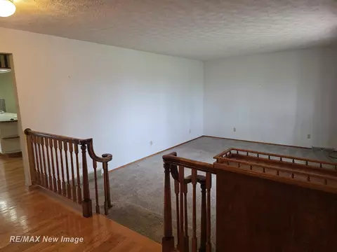 Living - 8781 N State, Chesaning, MI 48616 photo 4 of 6