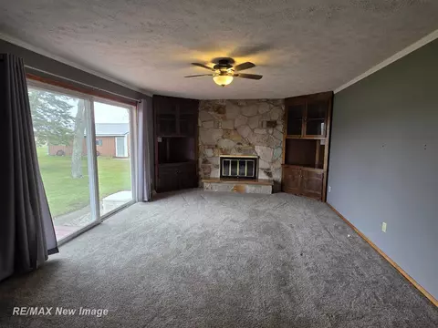 Living - 8781 N State, Chesaning, MI 48616 photo 6 of 6