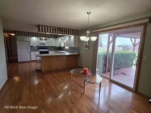 Kitchen - 8781 N State, Chesaning, MI 48616 photo 2 of 6