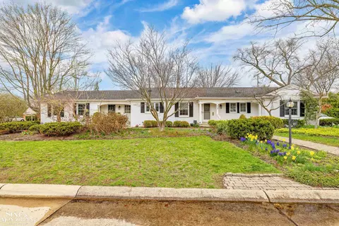 72 S Duval, Grosse Pointe Shores, MI 48236