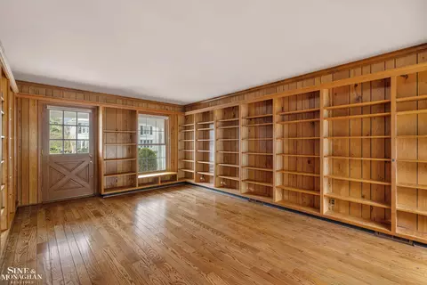 Living - 72 S Duval, Grosse Pointe Shores, MI 48236 photo 6 of 8