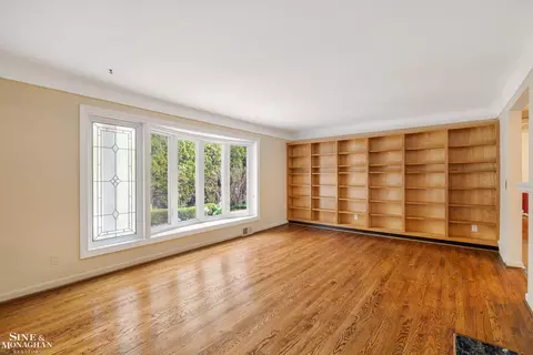 Living - 72 S Duval, Grosse Pointe Shores, MI 48236 photo 3 of 8