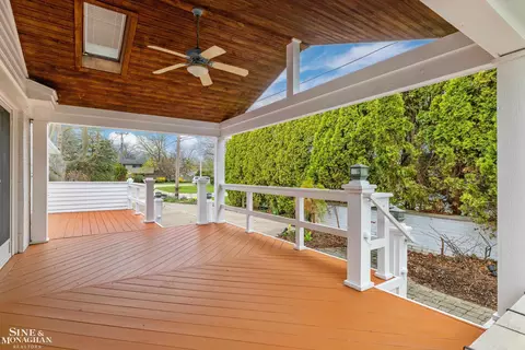 Exterior - 72 S Duval, Grosse Pointe Shores, MI 48236 photo 3 of 12