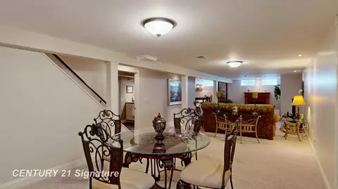 Dining - 5405 River Rdg, Flushing, MI 48433 photo 1 of 2