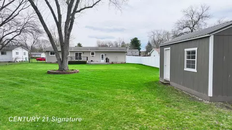 Exterior - 5405 River Rdg, Flushing, MI 48433 photo 10 of 10