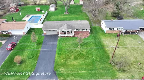 View/Area - 5405 River Rdg, Flushing, MI 48433 photo 1 of 6