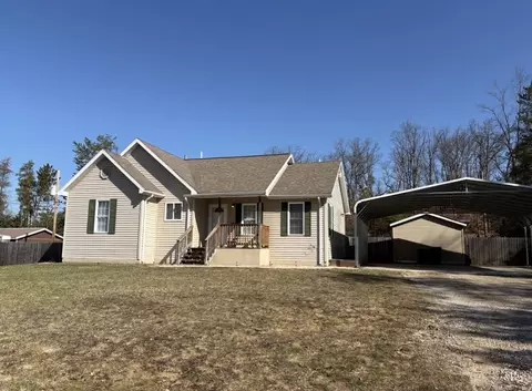 104 W Harley Beagle, Harrison, MI 48625