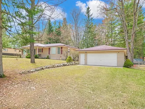 1238 Cherry, Harrison, MI 48625