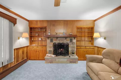 Living - 1170 Hillcrest, Temperance, MI 48182 photo 4 of 5
