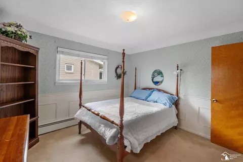 Bedroom - 1170 Hillcrest, Temperance, MI 48182 photo 5 of 5