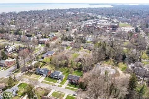 View/Area - 171 Moran, Grosse Pointe Farms, MI 48236 photo 4 of 4