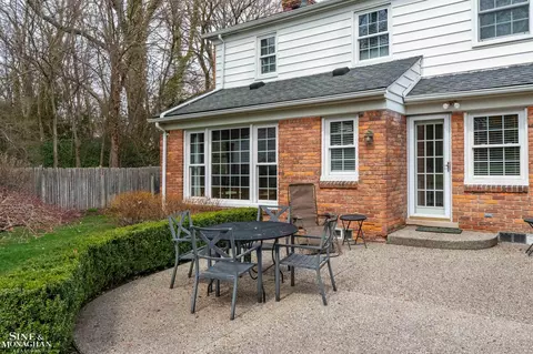 Exterior - 171 Moran, Grosse Pointe Farms, MI 48236 photo 5 of 9