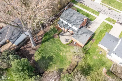View/Area - 171 Moran, Grosse Pointe Farms, MI 48236 photo 3 of 4