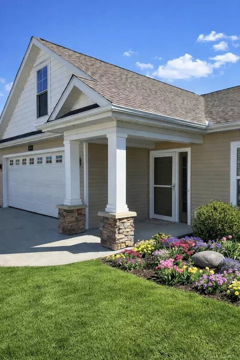 11404 S S Lk, Holland, MI 49424