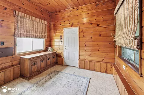 Entry Way - 3005 Lanning, Flint, MI 48506 photo 2 of 2