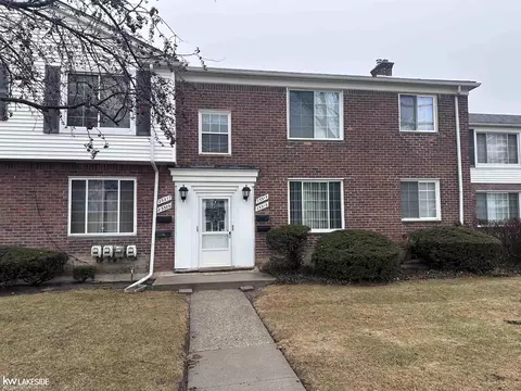 23313 Edsel Frd, Saint Clair Shores, MI 48080