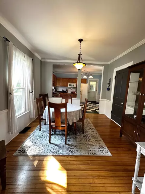 Dining - 284 E Saint Clair, Romeo, MI 48065 photo 2 of 2