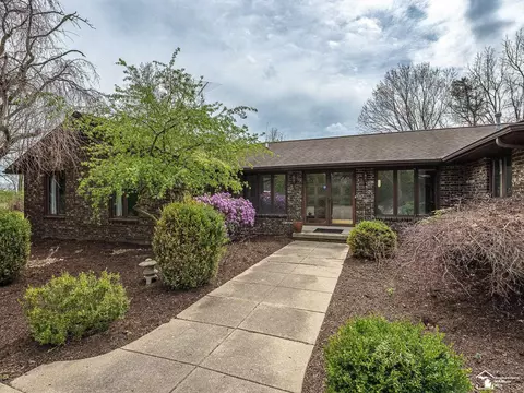 3455 W Albain, Monroe, MI 48161