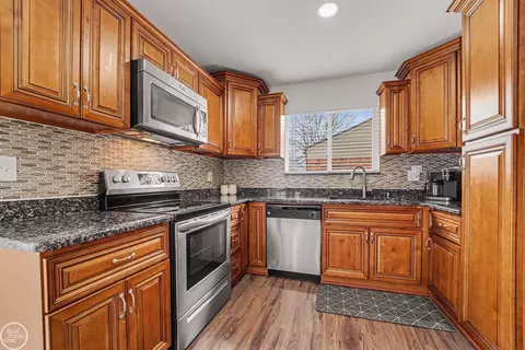 Kitchen - 17652 Millstone, Macomb, MI 48044 photo 1 of 1