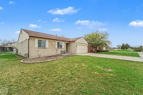 Exterior - 17652 Millstone, Macomb, MI 48044 photo 3 of 4