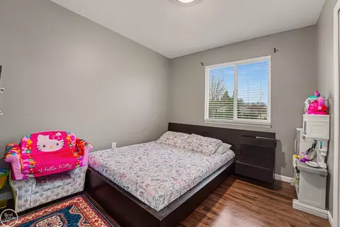 Bedroom - 17652 Millstone, Macomb, MI 48044 photo 1 of 4