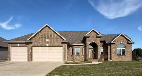 4767 Pine Vw, Bay City, MI 48706