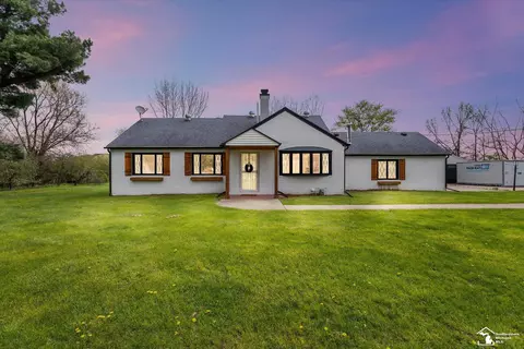 6053 Douglas, Ida, MI 48140