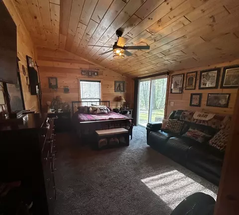 Bedroom - 1198 Lavely, Harrison, MI 48625 photo 1 of 3