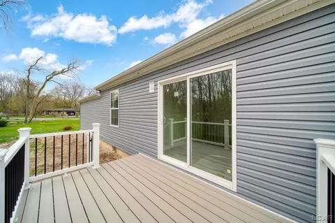 Exterior - 4762 Hooks Ml, Adrian, MI 49221 photo 4 of 10