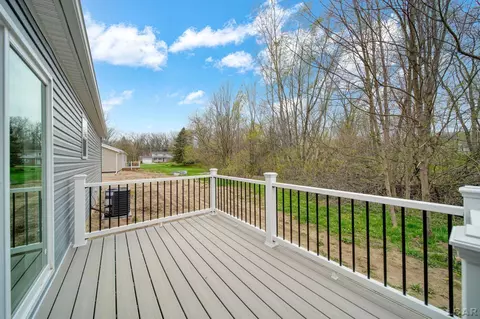 Exterior - 4762 Hooks Ml, Adrian, MI 49221 photo 5 of 10