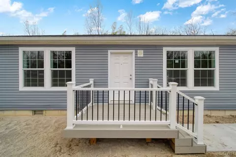Exterior - 4762 Hooks Ml, Adrian, MI 49221 photo 2 of 10