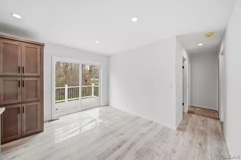 Entry Way - 4762 Hooks Ml, Adrian, MI 49221 photo 2 of 2