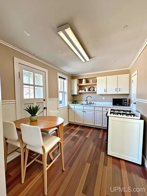 Kitchen - 160 N Lilac, Ishpeming, MI 49849 photo 6 of 10