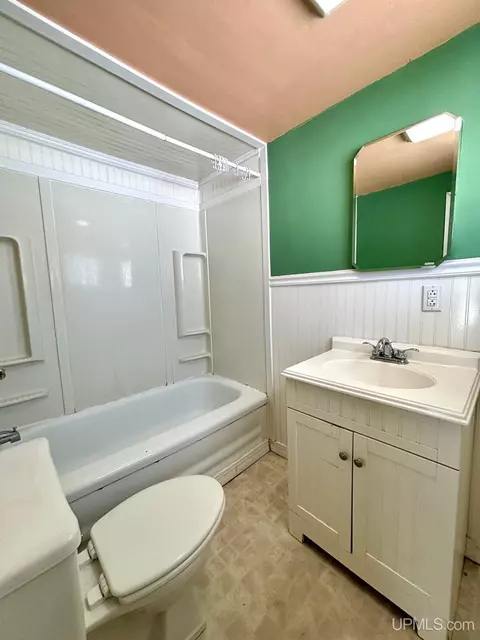 Bath - 160 N Lilac, Ishpeming, MI 49849 photo 4 of 4