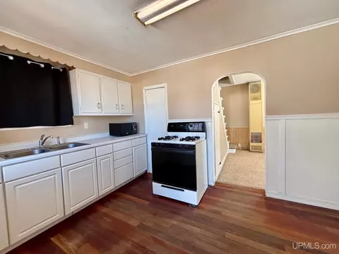 Kitchen - 160 N Lilac, Ishpeming, MI 49849 photo 1 of 10