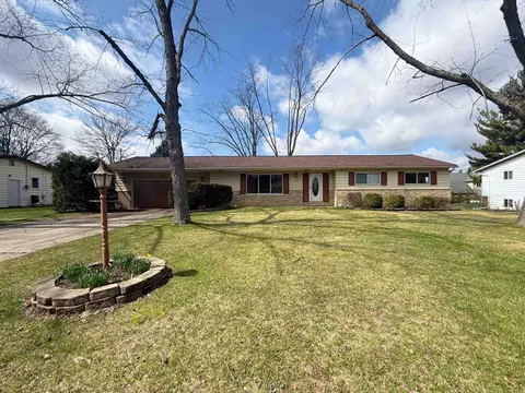 11489 Colonial Woods, Clio, MI 48420