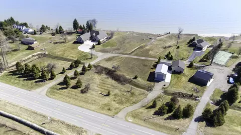 4480 N Lakeshore, Deckerville, MI 48427 photo 3