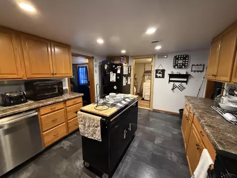 Kitchen - 1450 Sheldon, Alger, MI 48610 photo 2 of 2