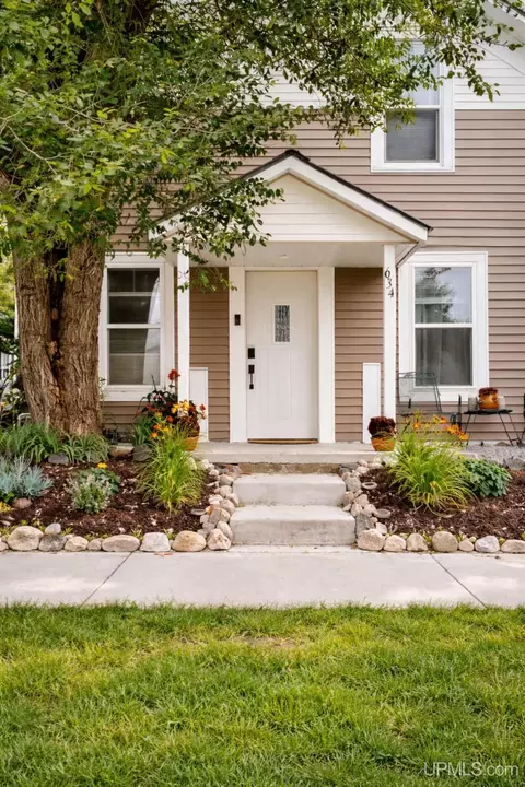 634 Florence, Florence, WI 54121