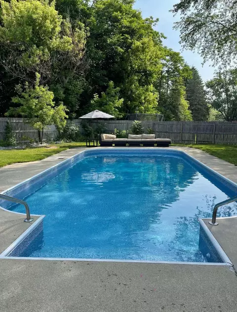 313 Maple, Linden, MI 48451 photo 3