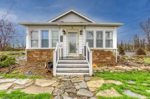 42550 La Croix St, Clinton Township, MI 48036