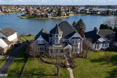 51244 Forster, Shelby Township, MI 48316