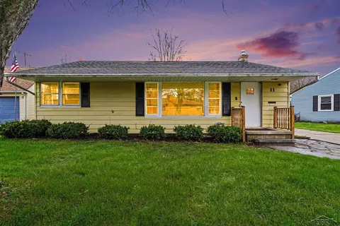 11 Roselawn, Saginaw, MI 48602